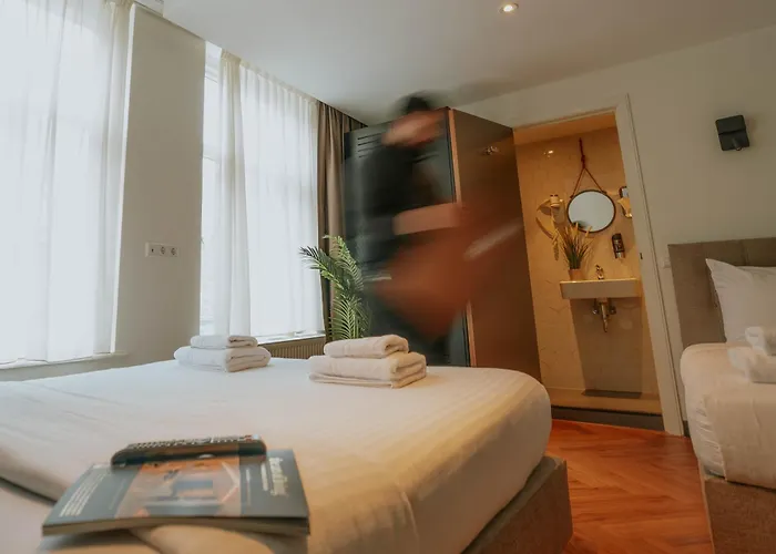 Heye 130 2* Amsterdam